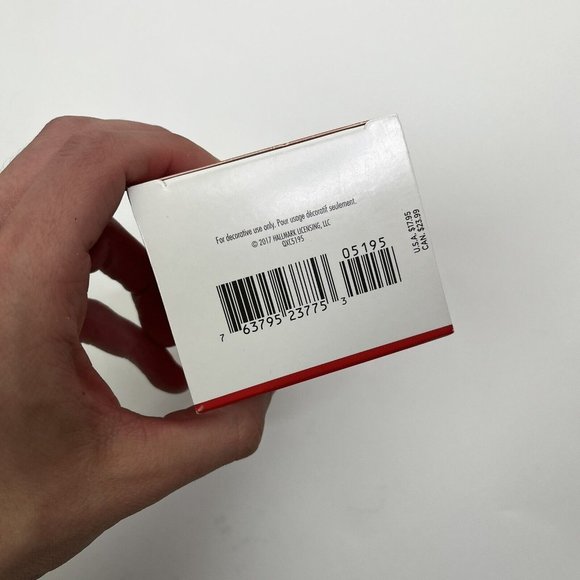 2017 Hallmark Scotland Member Santa from Around the World Ornament W/ Box - Picture 11 of 12